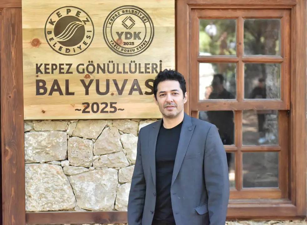 Mert Fırat, Hababam Sırasına Oturdu! 6